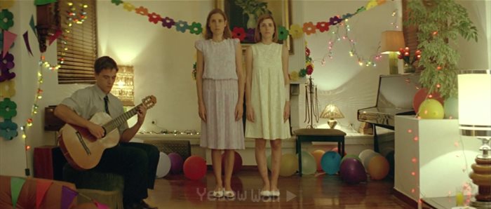 فیلم دندان نیش 
