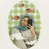 من طراح گرافیک و تصویرسازم و با علاقه روی پروژه‌هایی کار می‌کنم که به خلاقیت و نگاه تازه نیاز دارن. دوست دارم برای هر کار یه ایده متفاوت بسازم و نتیجه‌ای تمیز، جذاب و حرفه‌ای ارائه بدم. اگه پروژه‌تون به یک طراح خلاق و قابل‌اعتماد نیاز داره، با اشتیاق همراه می‌شم.
